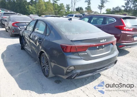 2024 Kia Forte Gt Line z USA, uszkodzony, nr VIN 3KPF54AD2RE752873